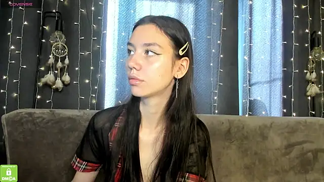 Snapshot of Amelia_skyy chatting on 07/15/26, 01:23 Amelia skyy online show from 07/15/26, 01:23