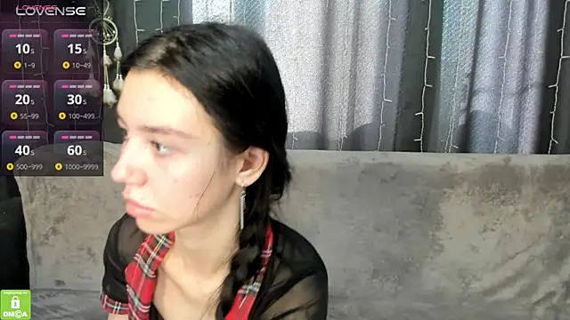 Snapshot of Amelia_skyy chatting on 06/25/26, 01:14 Amelia skyy online show from 06/25/26, 01:14