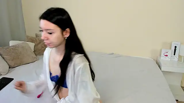 Amelia skyy online show from 04/27/26, 01:47