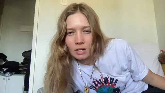 bbgirlfriend online show from 04/24/26, 08:22