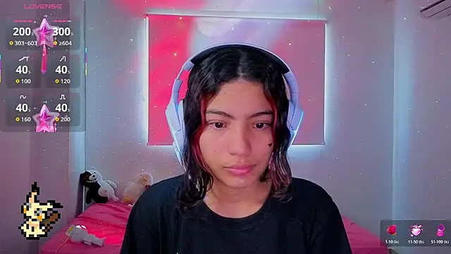 Lovelyamyy online show from 12/22/25, 12:16