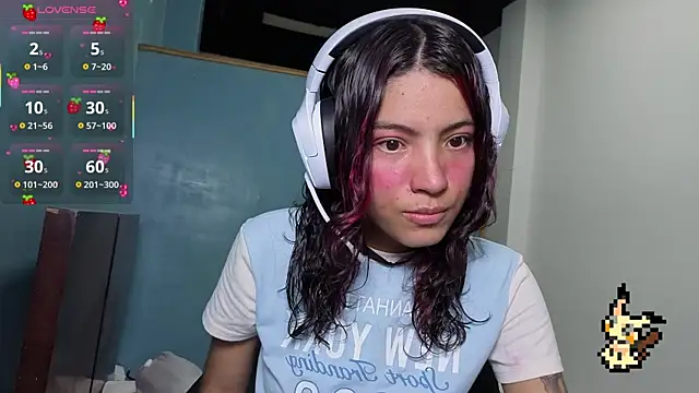 Lovelyamyy online show from 09/24/25, 05:41