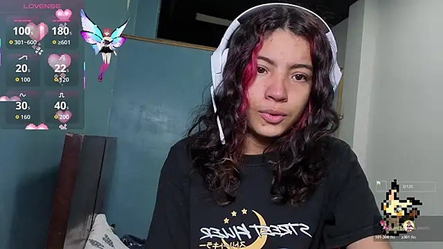 Lovelyamyy online show from 10/18/25, 02:41