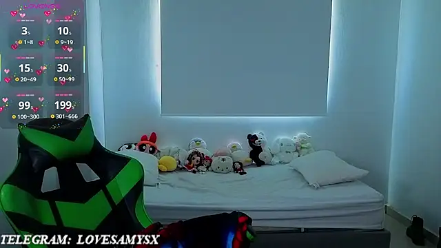 Lovelyamyy online show from 04/28/26, 02:32