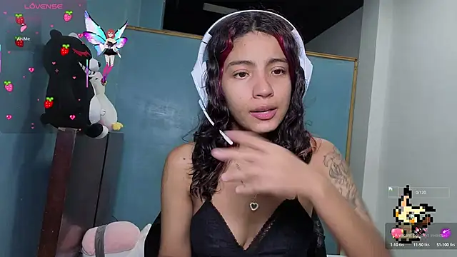 Lovelyamyy online show from 10/02/25, 03:54