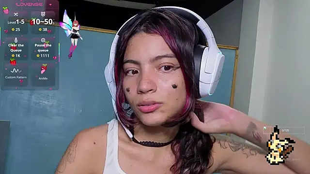 Lovelyamyy online show from 09/20/25, 03:55