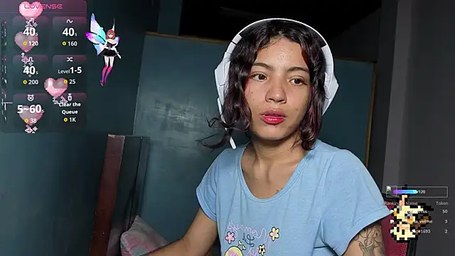 Snapshot of Lovelyamyy chatting on 11/11/25, 09:48 Lovelyamyy online show from 11/11/25, 09:48