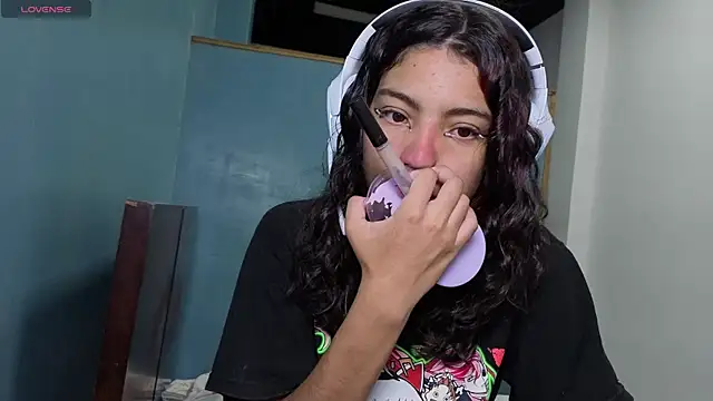 Snapshot of Lovelyamyy chatting on 11/07/25, 01:10 Lovelyamyy online show from 11/07/25, 01:10