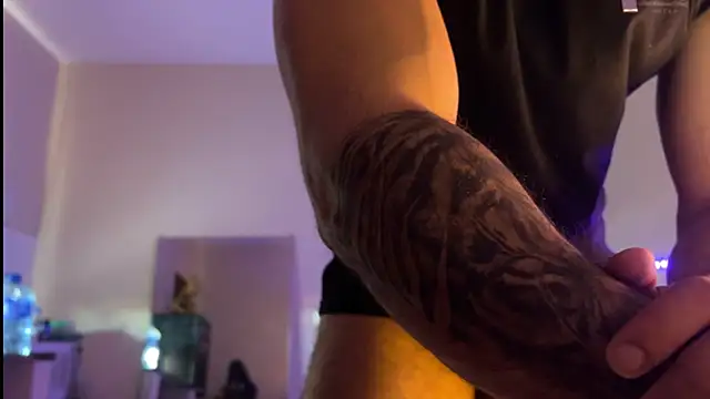 Lucasfit24 online show from 11/26/25, 02:28