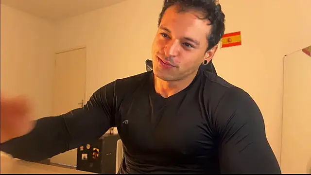 Snapshot of Lucasfit24 chatting on 06/28/26, 03:07 Lucasfit24 online show from 06/28/26, 03:07