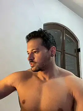 Lucasfit24 online show from 03/20/25, 03:04