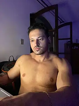 Lucasfit24 online show from 03/11/25, 02:42