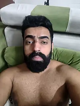 vaibhavchugh38 online show from 02/16/26, 11:53