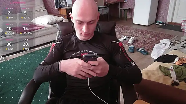 Snapshot of johnny_positive chatting on 04/07/26, 06:26 johnny positive online show from 04/07/26, 06:26