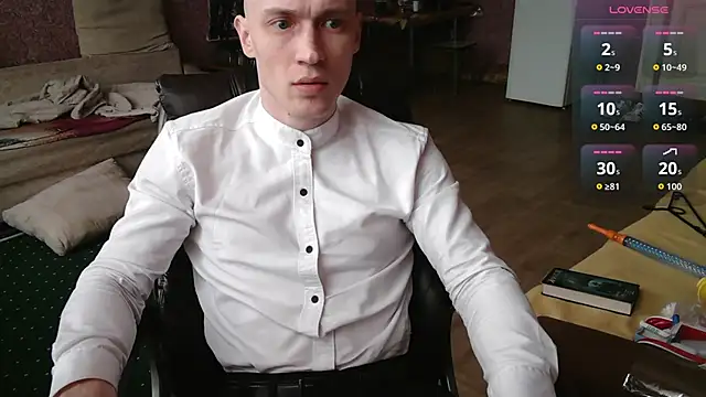 Snapshot of johnny_positive chatting on 04/15/26, 05:35 johnny positive online show from 04/15/26, 05:35