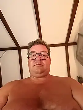 Snapshot of MountJohnXL chatting on 02/12/25, 01:19 MountJohnXL online show from 02/12/25, 01:19