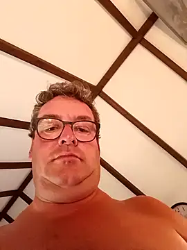 Snapshot of MountJohnXL chatting on 02/19/25, 02:12 MountJohnXL online show from 02/19/25, 02:12