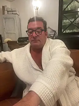 MountJohnXL online show from 04/12/26, 12:03