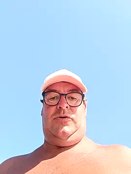 Snapshot of MountJohnXL chatting on 02/25/25, 03:42 MountJohnXL online show from 02/25/25, 03:42