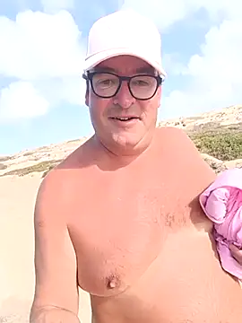 Snapshot of MountJohnXL chatting on 02/18/25, 03:41 MountJohnXL online show from 02/18/25, 03:41