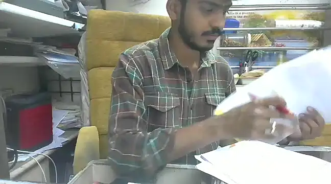 Snapshot of cute_modell chatting on 02/06/25, 07:45 cute modell online show from 02/06/25, 07:45