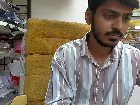 cute modell online show from 11/12/25, 07:12