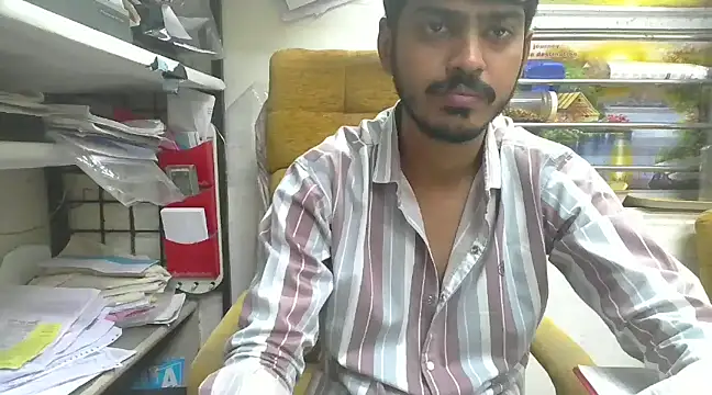 Snapshot of cute_modell chatting on 02/07/25, 10:50 cute modell online show from 02/07/25, 10:50