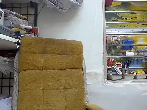 Snapshot of cute_modell chatting on 09/24/25, 12:44 cute modell online show from 09/24/25, 12:44