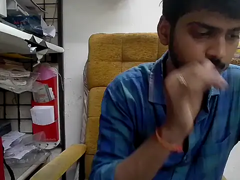 Snapshot of cute_modell chatting on 11/03/25, 12:42 cute modell online show from 11/03/25, 12:42