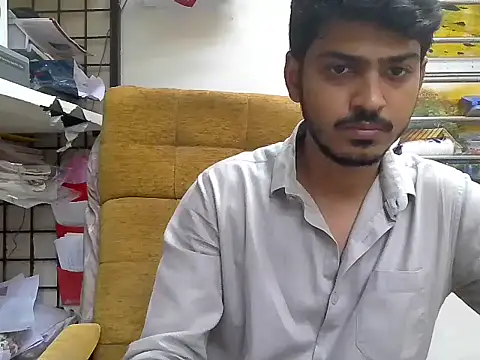 Snapshot of cute_modell chatting on 10/30/25, 12:03 cute modell online show from 10/30/25, 12:03