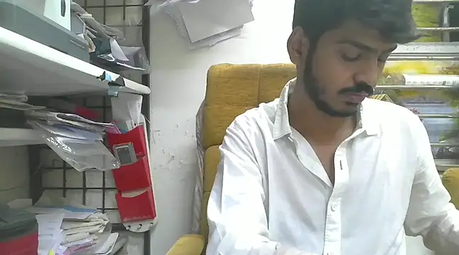 Snapshot of cute_modell chatting on 02/08/25, 12:28 cute modell online show from 02/08/25, 12:28