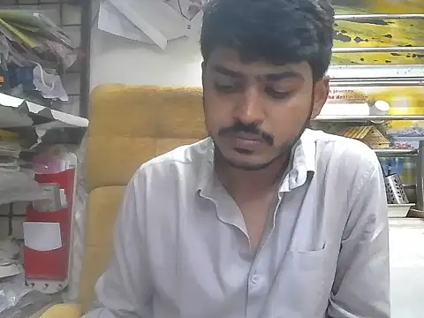 cute modell online show from 02/14/26, 12:05