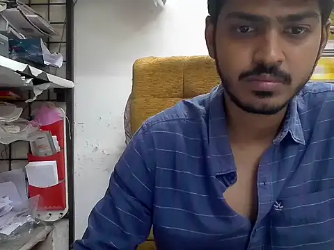 Snapshot of cute_modell chatting on 11/05/25, 02:20 cute modell online show from 11/05/25, 02:20