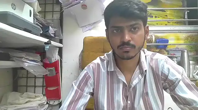 Snapshot of cute_modell chatting on 01/21/25, 12:29 cute modell online show from 01/21/25, 12:29