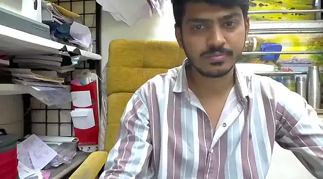 Snapshot of cute_modell chatting on 03/20/25, 12:54 cute modell online show from 03/20/25, 12:54