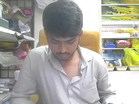 cute modell online show from 03/12/26, 12:42