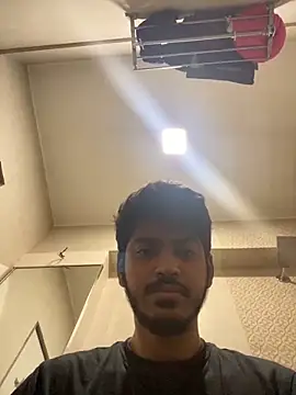 Snapshot of cute_modell chatting on 02/24/25, 04:27 cute modell online show from 02/24/25, 04:27