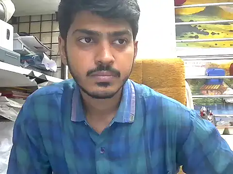 Snapshot of cute_modell chatting on 10/28/25, 12:04 cute modell online show from 10/28/25, 12:04