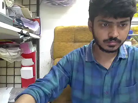 Snapshot of cute_modell chatting on 09/09/25, 12:58 cute modell online show from 09/09/25, 12:58