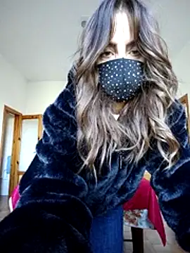 Akemi rossi online show from 11/30/25, 10:16