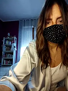 Akemi rossi online show from 11/09/25, 08:40