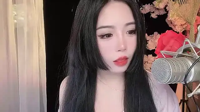 ying-love520 online show from 02/04/25, 02:10