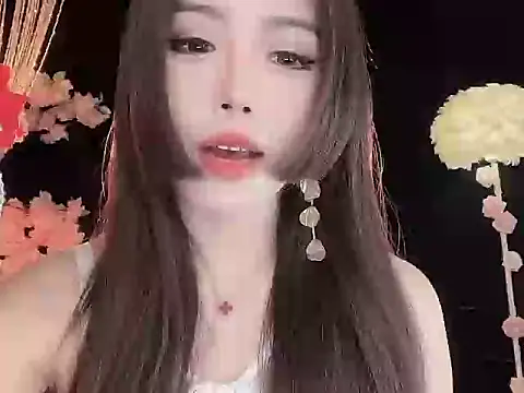 ying-love520 online show from 01/15/25, 02:17