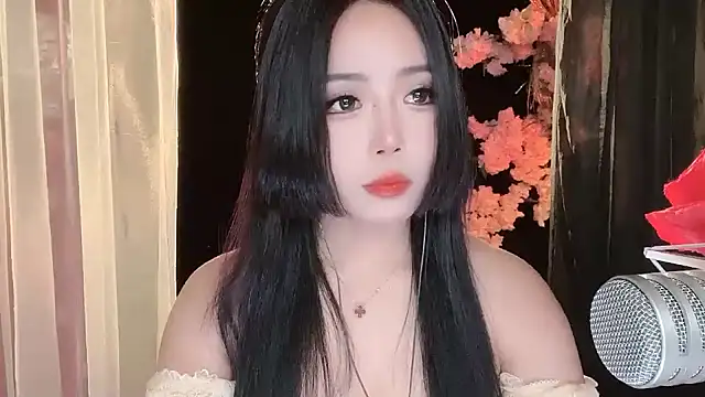 ying-love520 online show from 03/13/25, 08:37