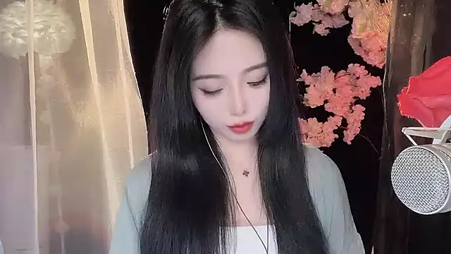 ying-love520 online show from 02/07/25, 02:26