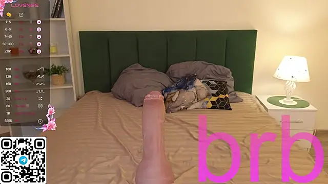 Bonnie White online show from 10/26/25, 10:15