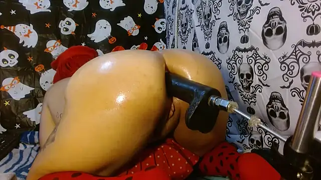 kattislut77 online show from 10/06/25, 07:14