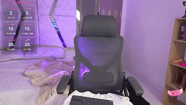 CleeoAdams  online show from 11/22/25, 05:06