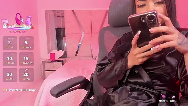 CleeoAdams  online show from 03/12/25, 11:10