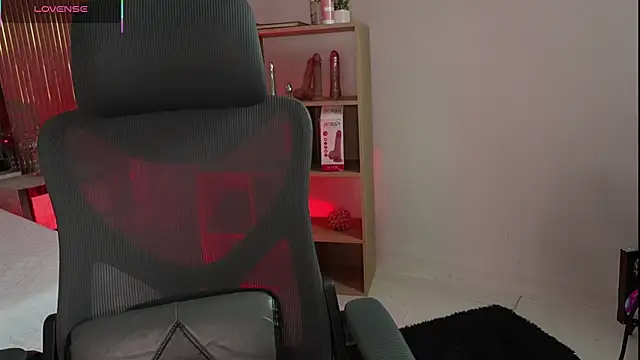 CleeoAdams  online show from 01/09/26, 04:52